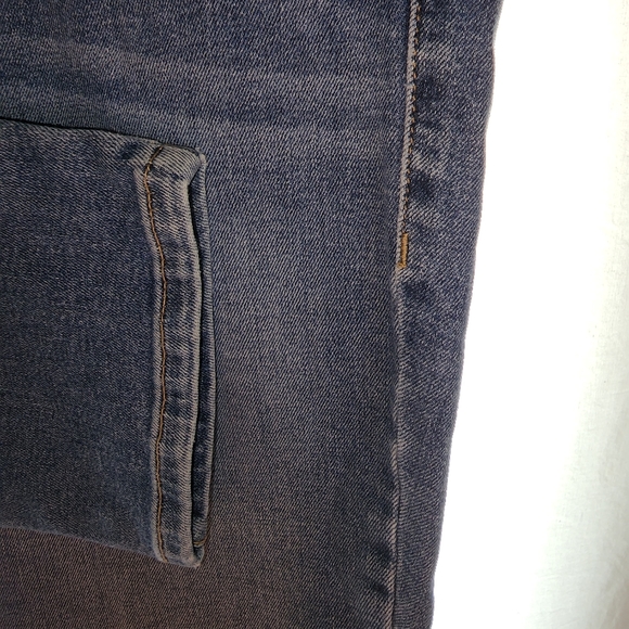 Level 99 medium wash jeans - Picture 3 of 5